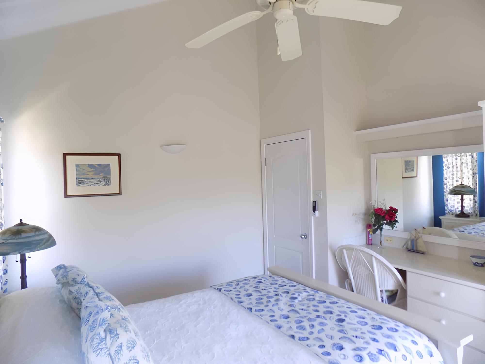Condo, 3 Bedrooms photo 3