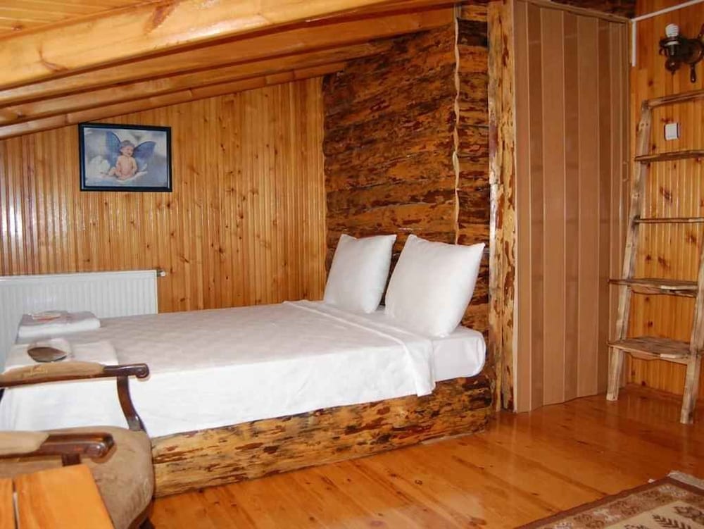 Triple Room - Photo 1