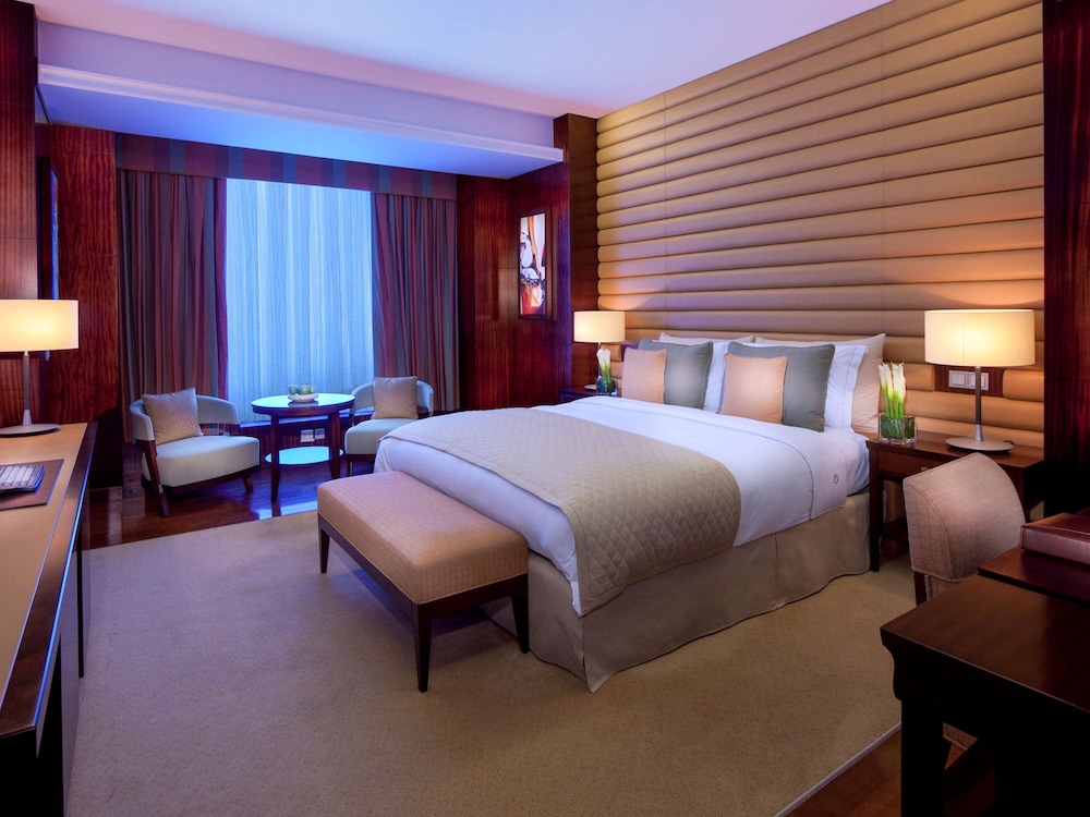 Premium Room, 1 King Bed, City View photo 2