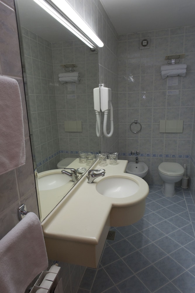 Premier Double Room, 1 Bedroom, Balcony - Photo 4