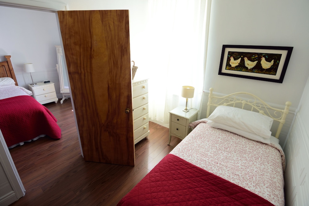 Suite, Private Bathroom (Blanche) photo 2