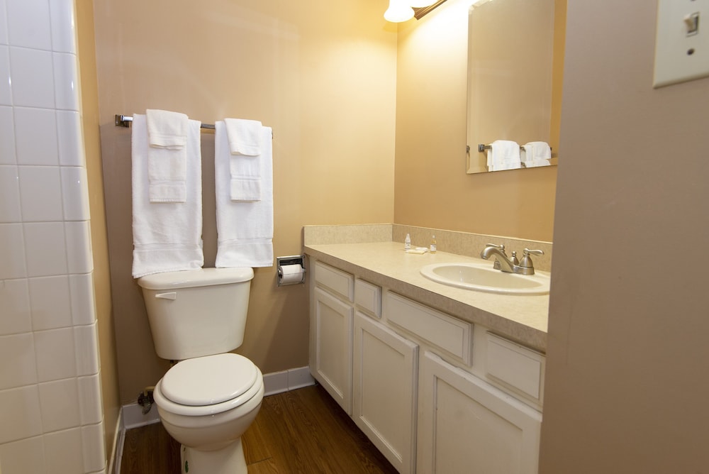 Cottage, 3 Bedrooms (Pet Friendly for a $50 fee) photo 2