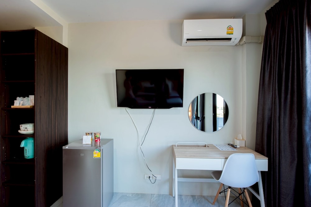 Corner Residence-Side Deluxe Double Bed - Photo 6
