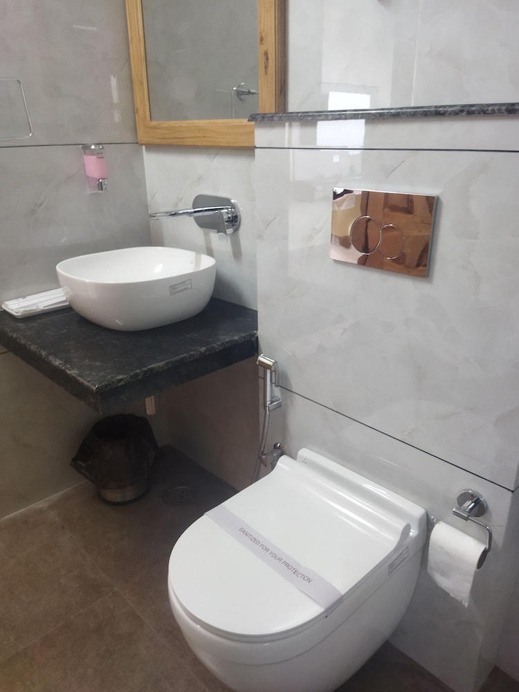 Premium Single Room, Valley View photo 2