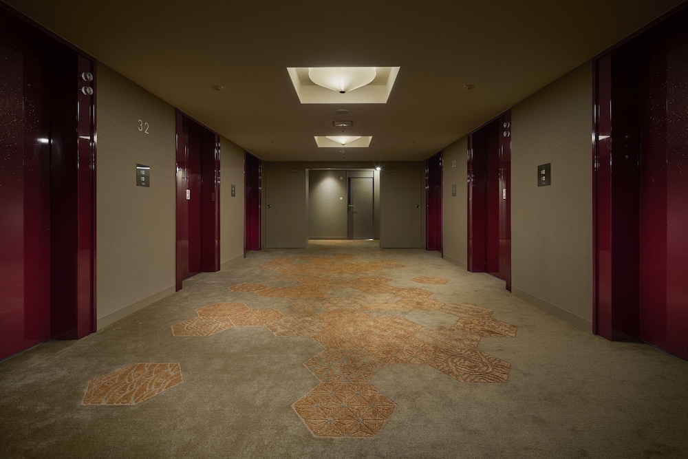 26th-32th Twin Room, Non Smoking (High Floor) - Photo 2