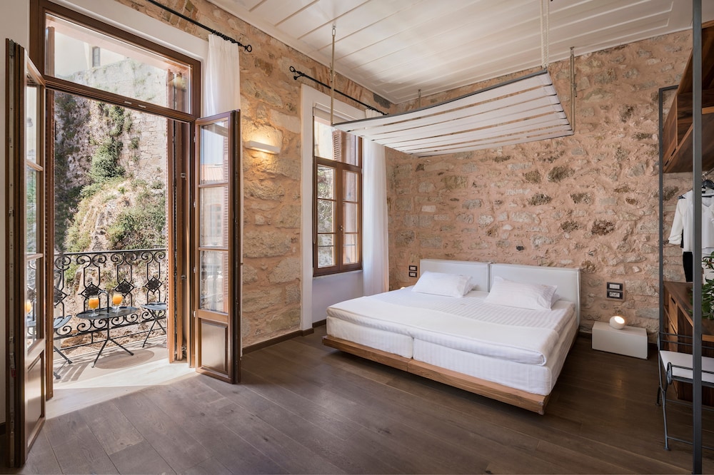 Junior Suite, Multiple Beds, Balcony, City View