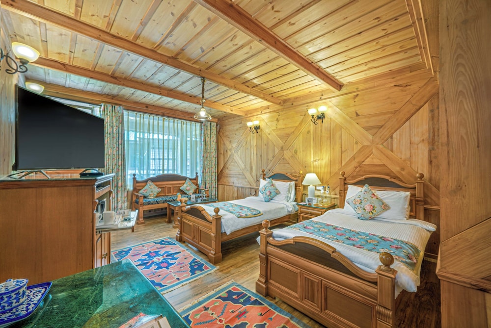 Deluxe Room, 2 Twin Beds (Garden View with Balcony Twin) photo 1