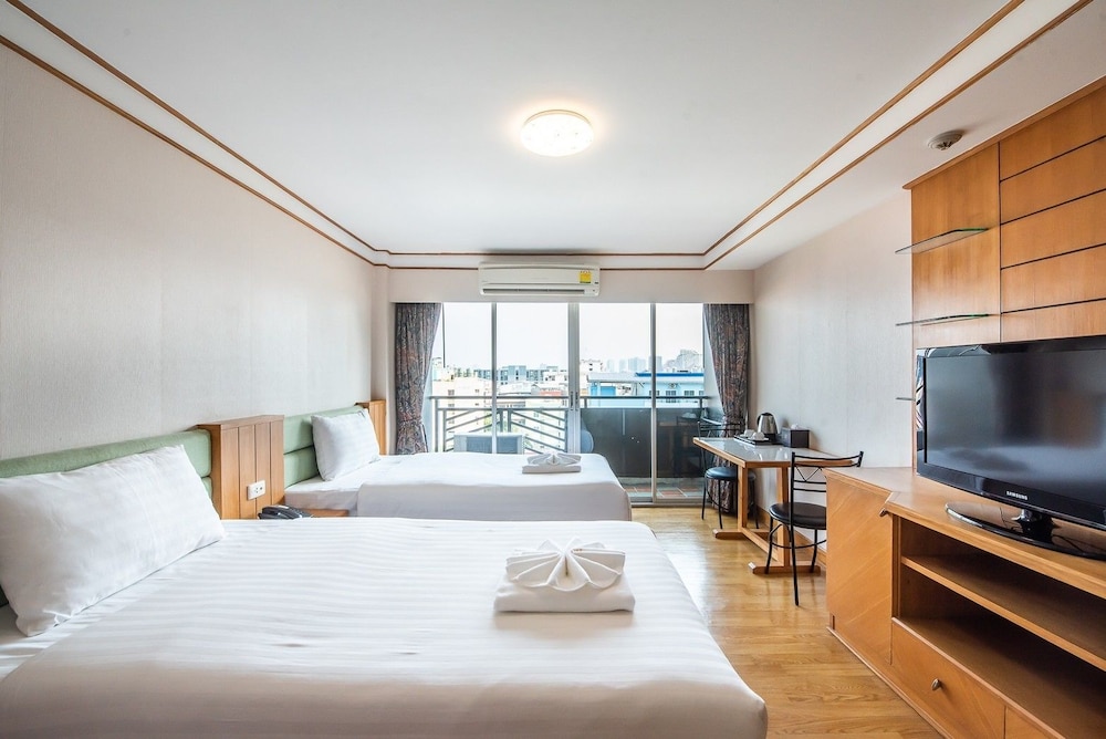 Superior Studio Twin bed room photo 2