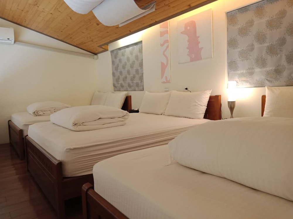 Deluxe Room, 1 Bedroom, 2 Bathrooms photo 3