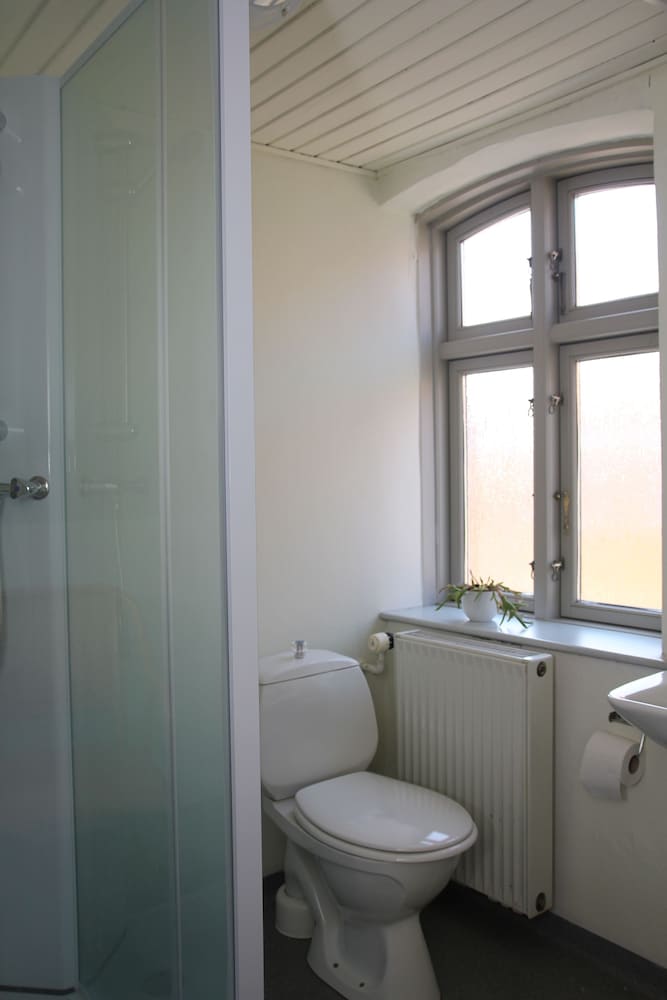 Family Room, Shared Bathroom