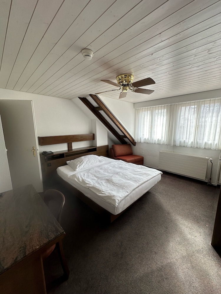 Basic Double Room