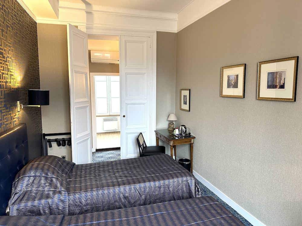 Superior Twin Room photo 3