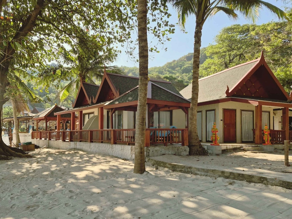 Beachfront Suite - Photo 5