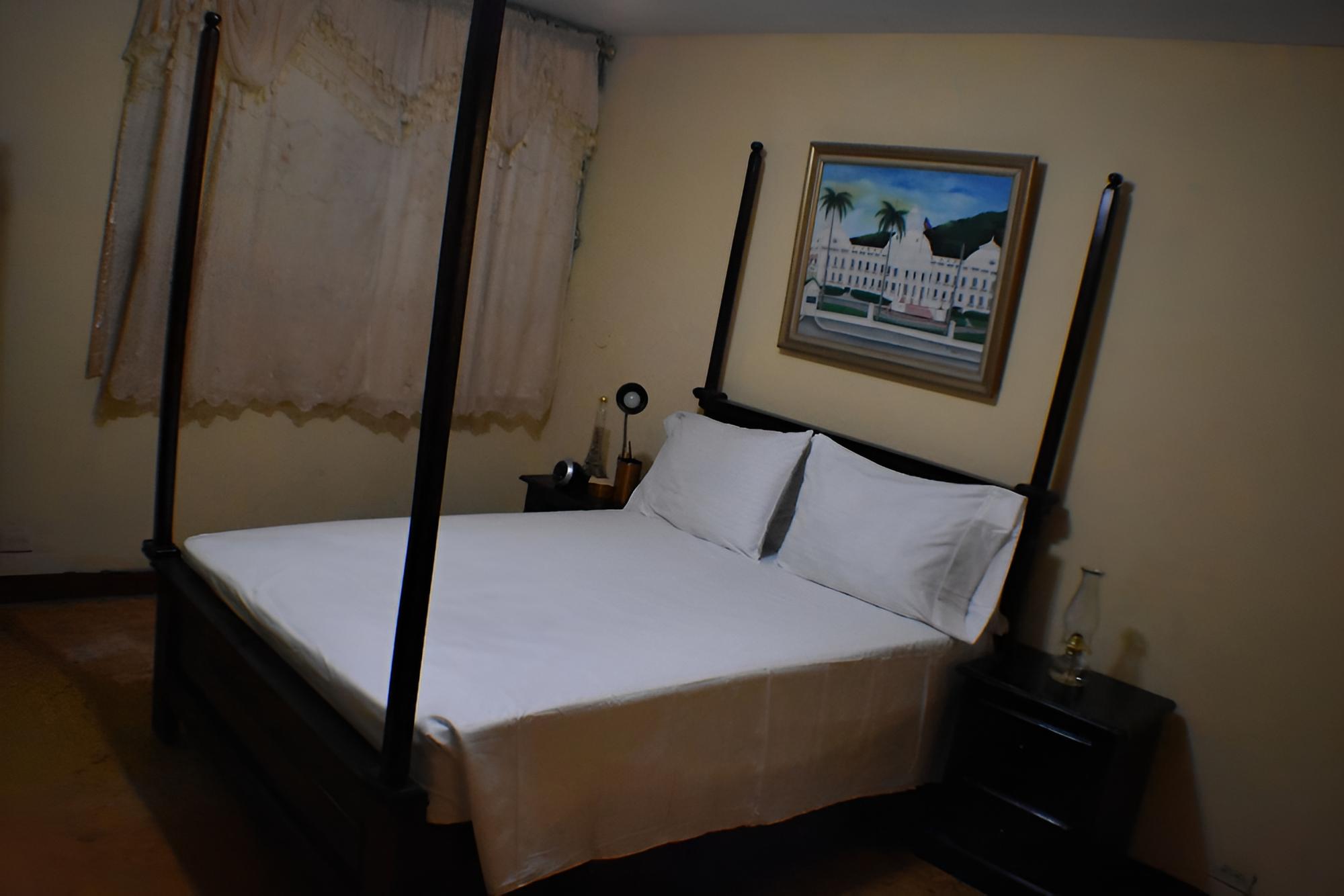 Double or Twin Room photo 2