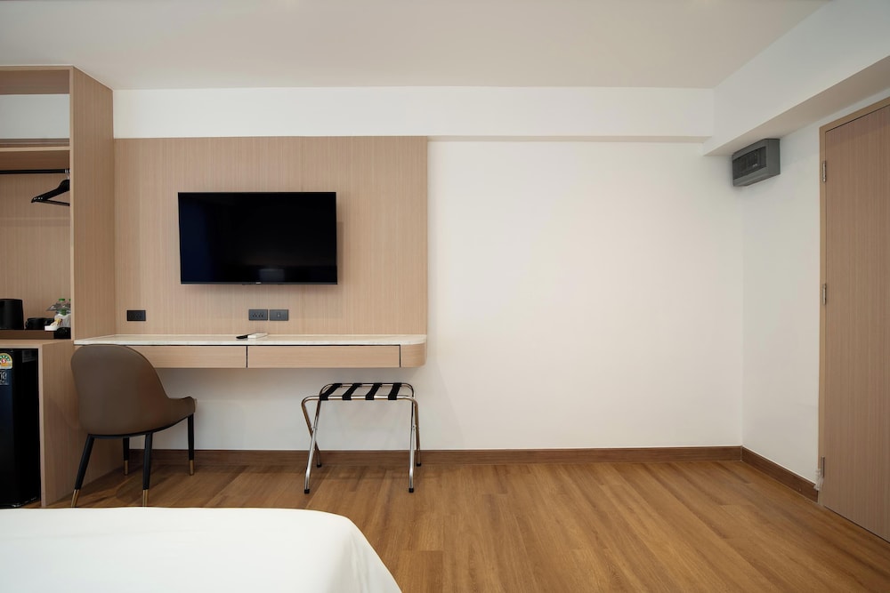 Deluxe Double Room photo 3
