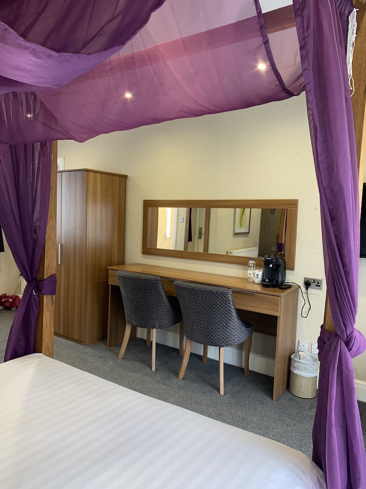 Suite, 1 Double Bed, Garden View - Photo 6