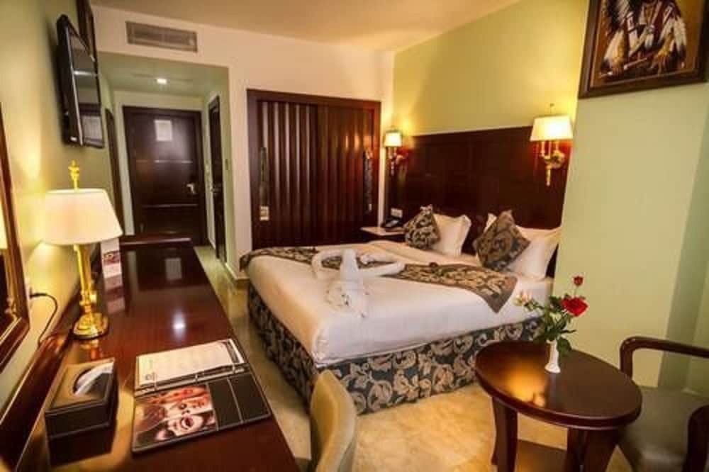 Executive Suite photo 2