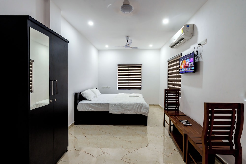 Family Room, City View