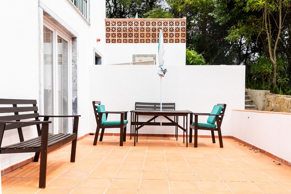 Family Room, 1 Bedroom, Kitchenette, Garden Area photo 3