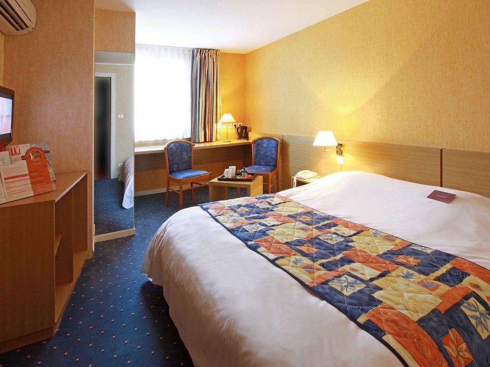 Standard Room, 1 Queen Bed photo 1