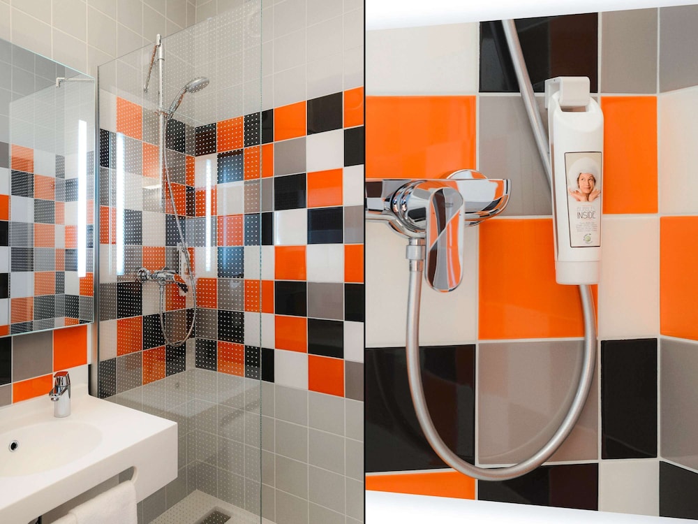 Standard Suite, 2 Double Beds, Connecting Rooms - Photo 8