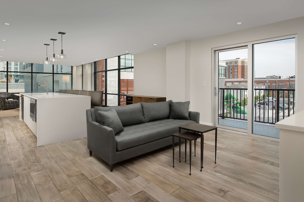 Suite, 2 Bedrooms