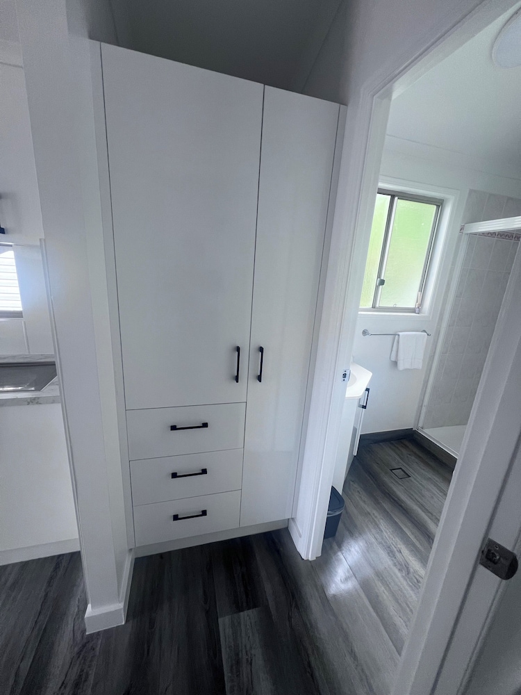 Cabin, 2 Bedrooms, Ocean View - Photo 18