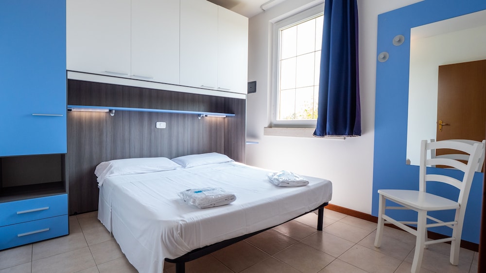 Standard Apartment, 2 Bedrooms, Balcony, Garden View