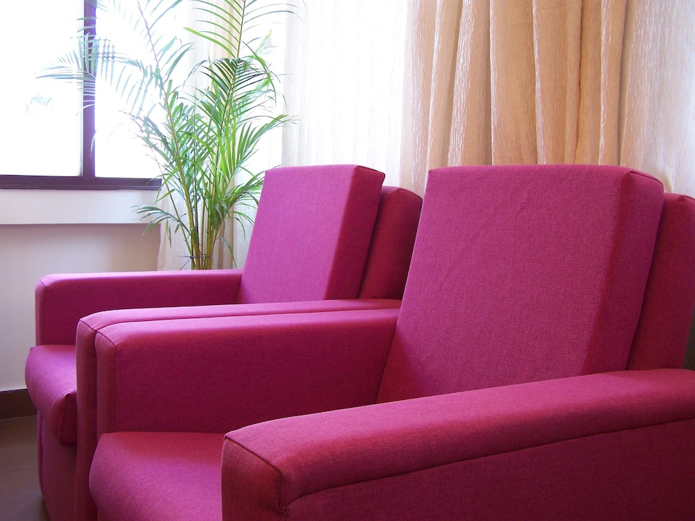 Deluxe Room - Photo 2