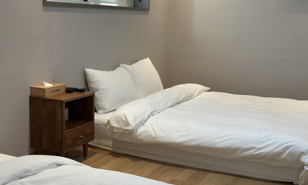 Economy Twin Room