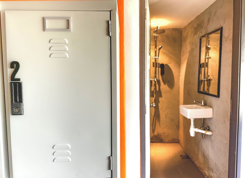 Design Shared Dormitory, Women only photo 2