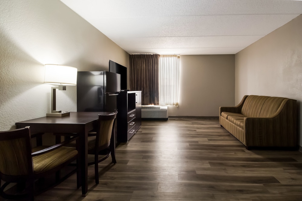 Suite, Multiple Beds, Non Smoking photo 3