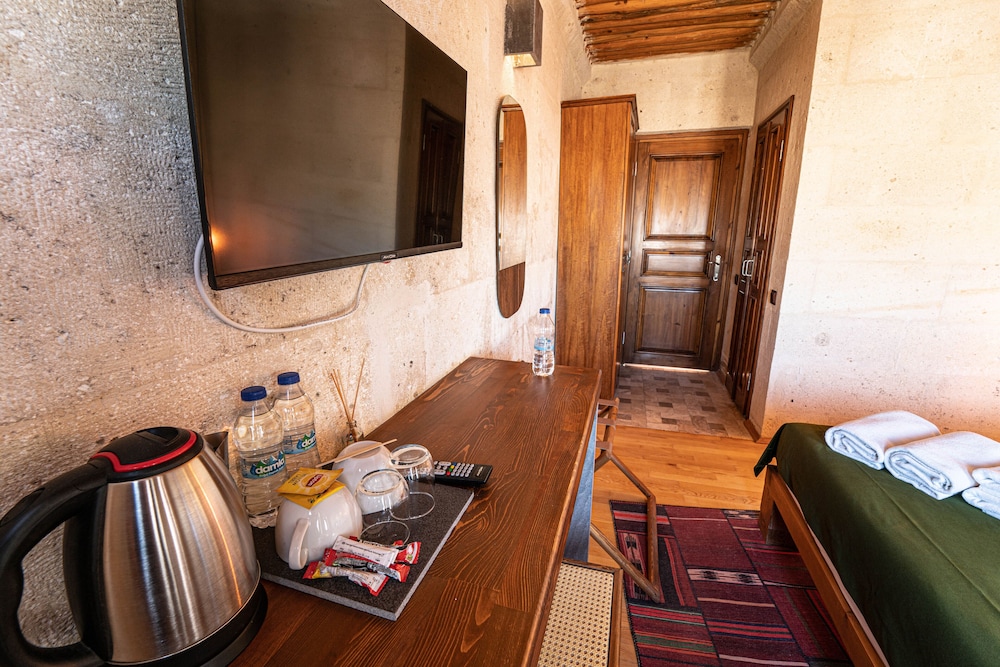 Deluxe Double Room, Valley View - Photo 5