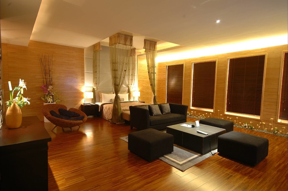 Deluxe Double Room photo 2