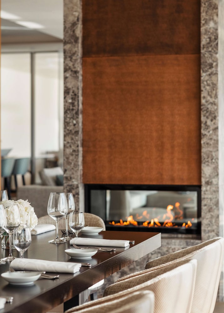 Executive Suite (one)