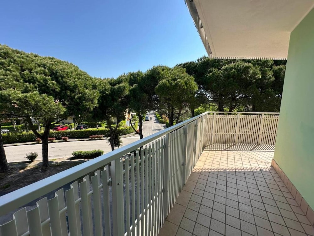 Apartment, 2 Bedrooms, Balcony, City View