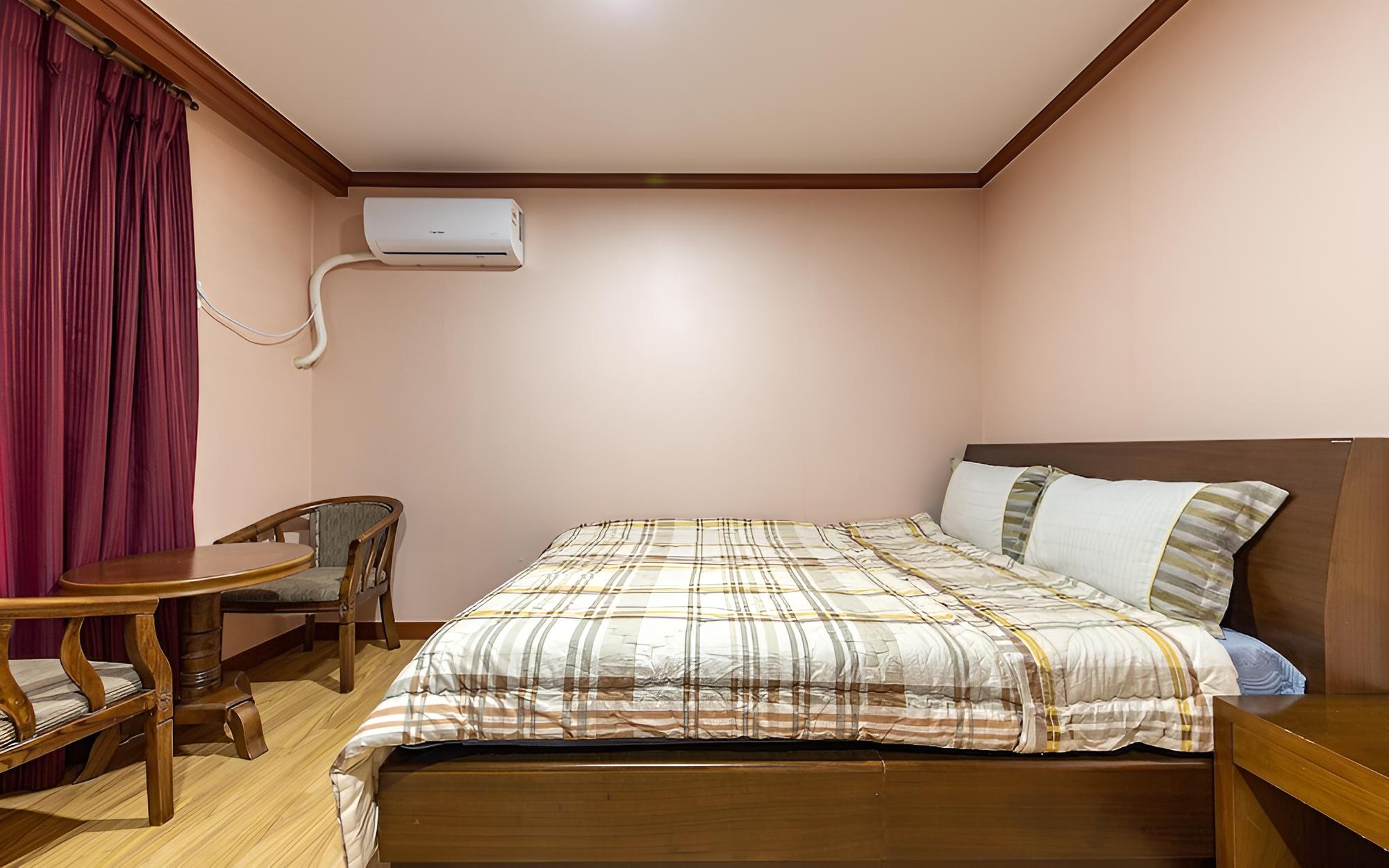 Room (Bed (20000 won for 4 barbecue)) photo 1