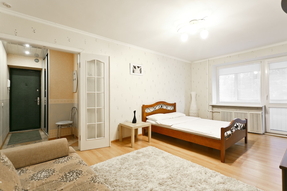 Apartment photo 2