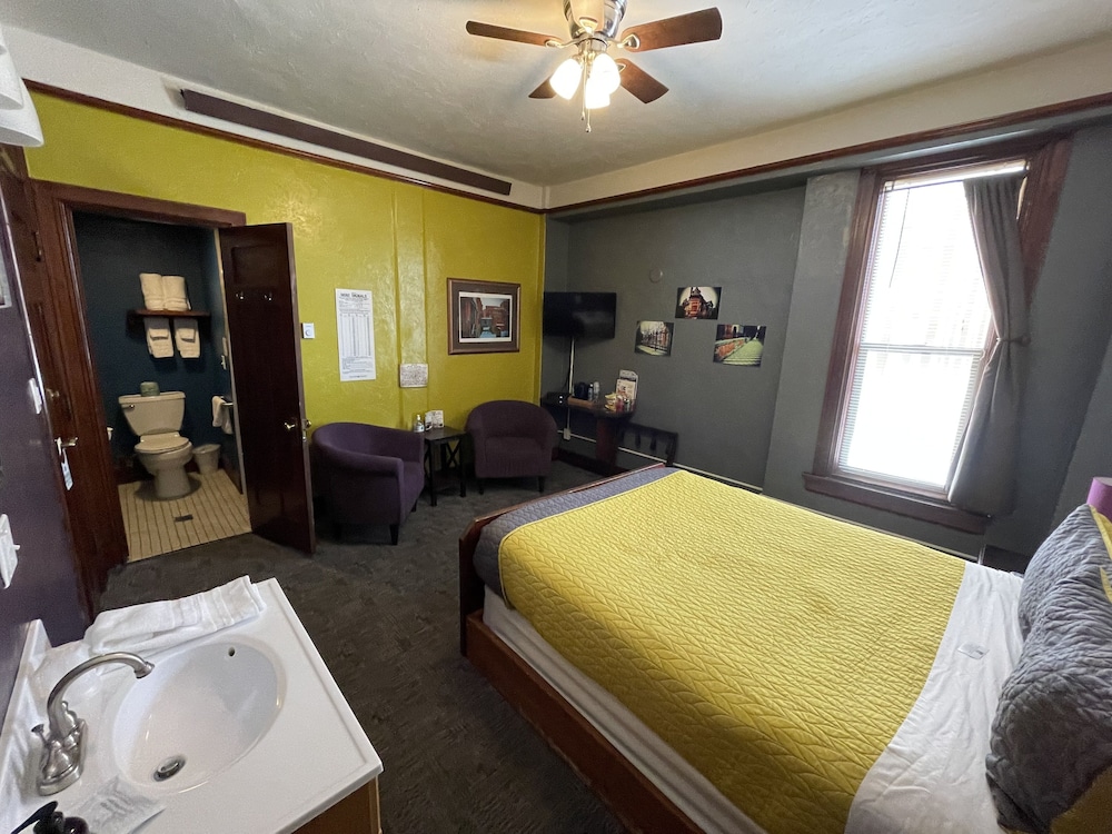 Basic Single Room photo 1