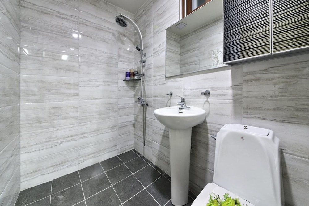 Basic Room, 1 Bedroom (A203(Ocean View)) - Photo 7
