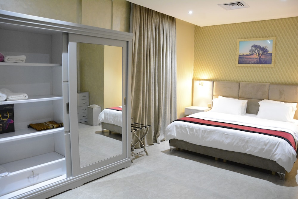 Family Apartment, 2 Bedrooms, City View photo 2
