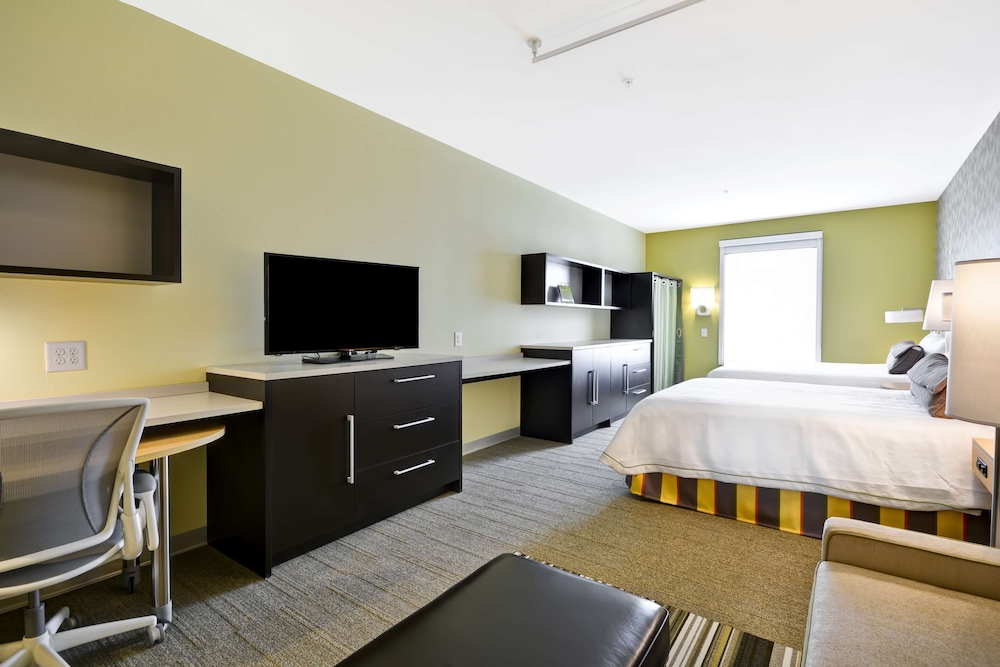 Studio, 2 Queen Beds, Accessible, Non Smoking