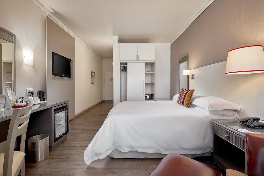 Room, 1 Queen Bed - Photo 4