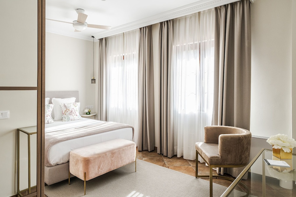 Habitación Doble Básica, con baño privado (Uso individual)