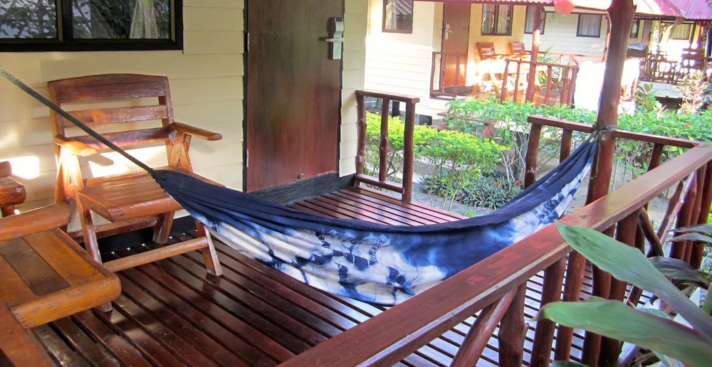 Garden Hut - Photo 4