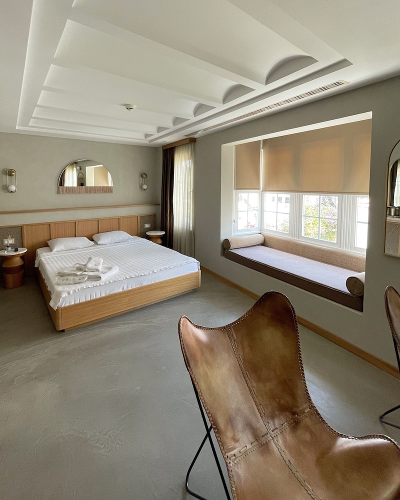 Deluxe Double Room, 1 King Bed, City View, Executive Level
