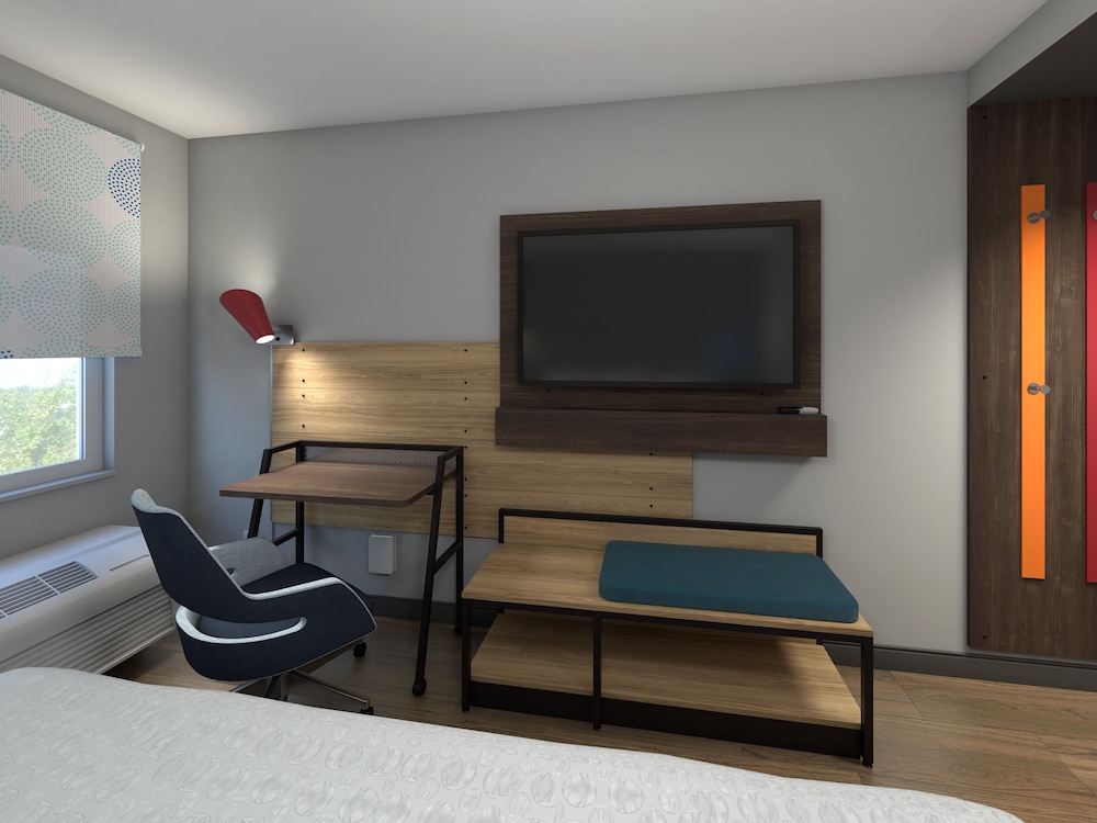 Room, 2 Queen Beds - Photo 3