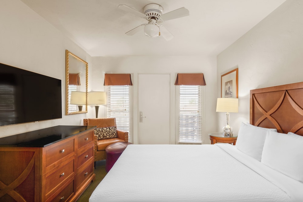 Room, 1 Queen Bed, Non Smoking - Photo 3