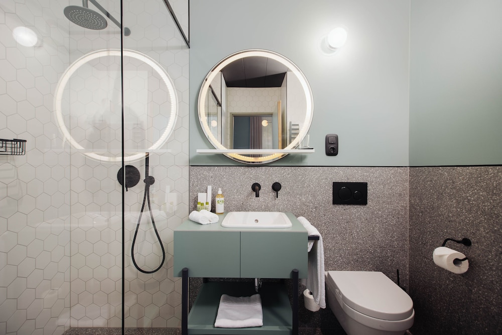 Deluxe Double Room - Photo 7