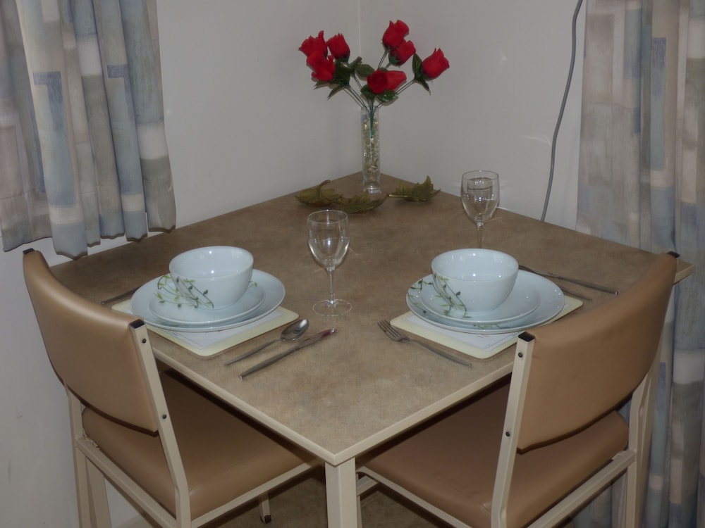 Deluxe Ensuite Cabin - Non Pet Friendly photo 3